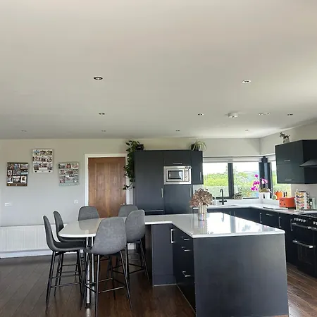 度假居 Sea View 5 Bedrooms Sleeps 10 People