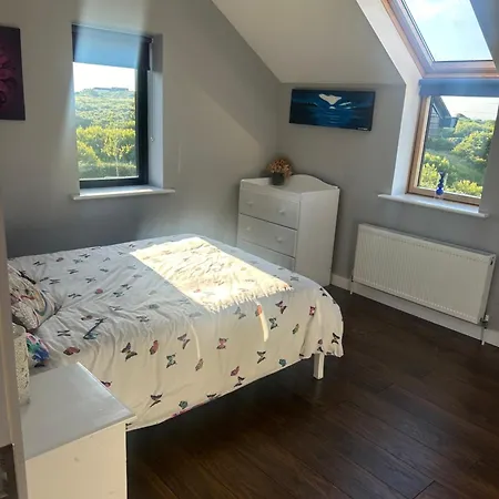 Sea View 5 Bedrooms Sleeps 10 People Ferienhaus