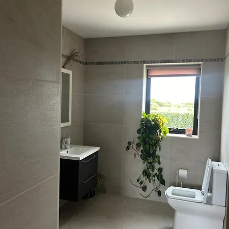 Ferienhaus Sea View 5 Bedrooms Sleeps 10 People